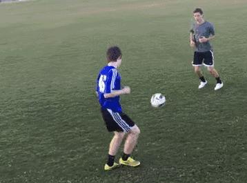 维维足球技巧系列教程,维维足球变向教学视频