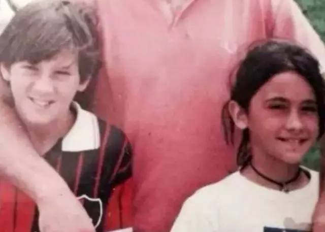 梅西30岁娶了自己爱了22年的女生,31岁篮球天才娶大10岁二婚妻子