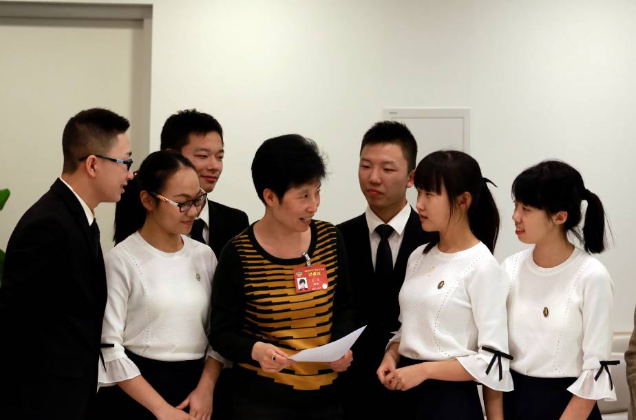 青少年模拟政协社团活动如何操作,青少年模拟政协怎么参加