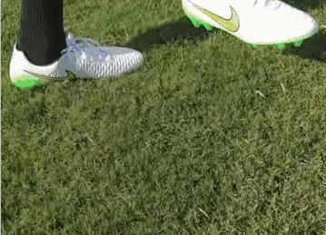 维维足球技巧系列教程,维维足球变向教学视频