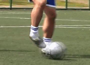 维维足球技巧系列教程,维维足球变向教学视频