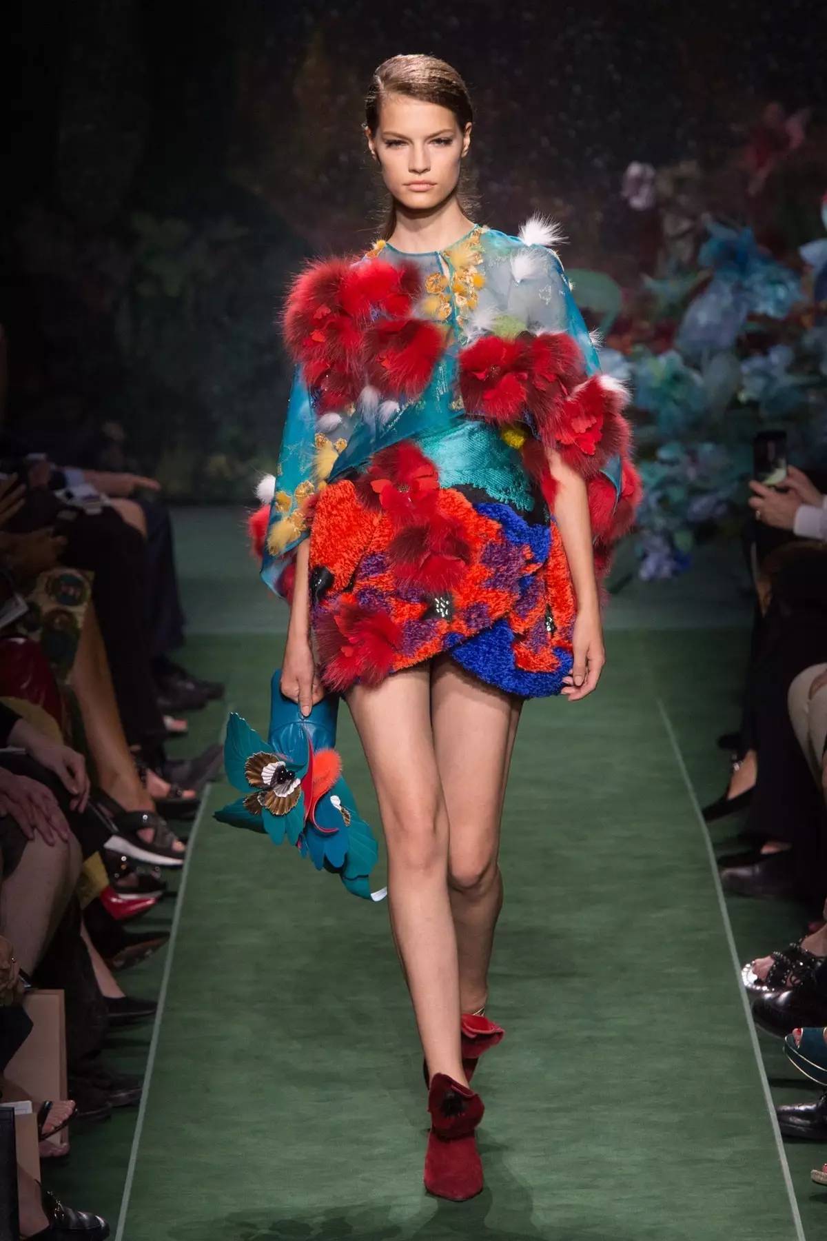 高定皮草fendi,fendi皮草设计理念