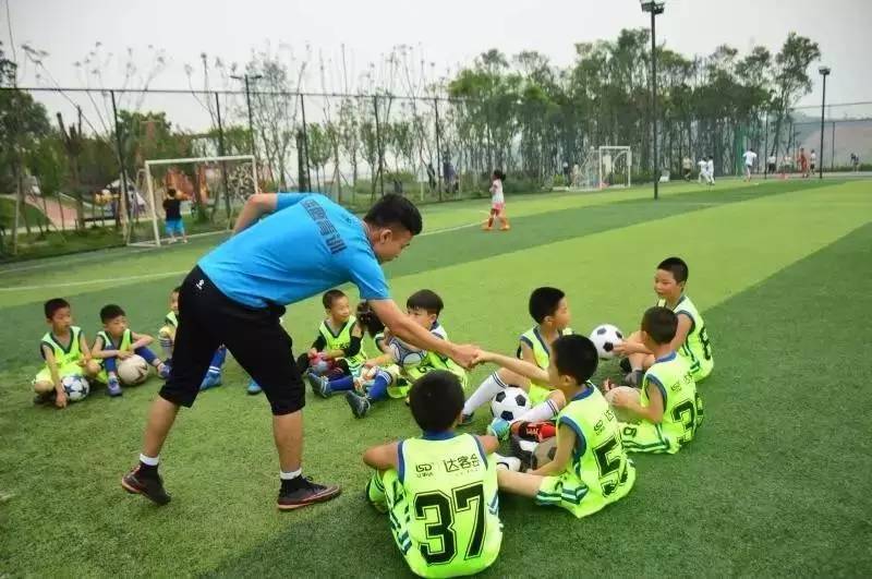 技术能力不够强可以做好管理吗,球员个人能力和战术哪个最重要