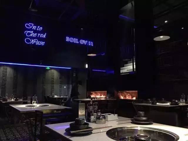 夜店里吃火锅？帮重的鸭肠烫8秒就能飙到180！