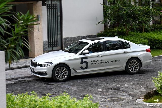 未来宝马五系,宝马5系528li更换液晶仪表盘