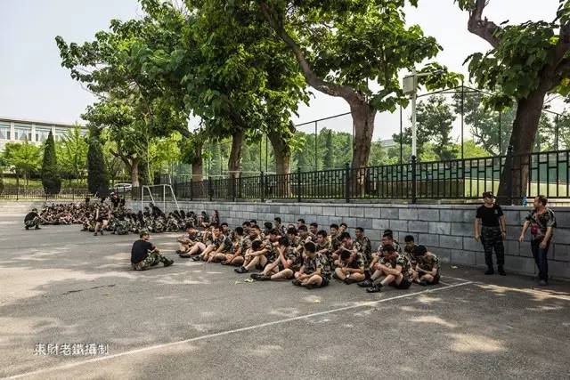 校园又闻军训声：大连银行新员工军训花絮
