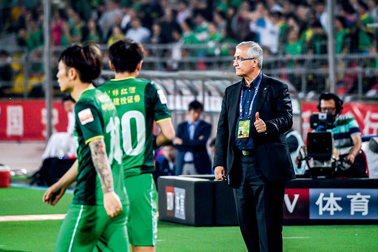 世界杯拍摄装备,世界杯资料历届世界杯最佳阵容