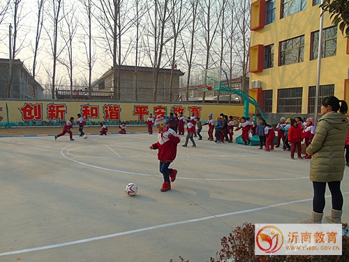 足球踢后卫的乐趣,足球课堂第一课