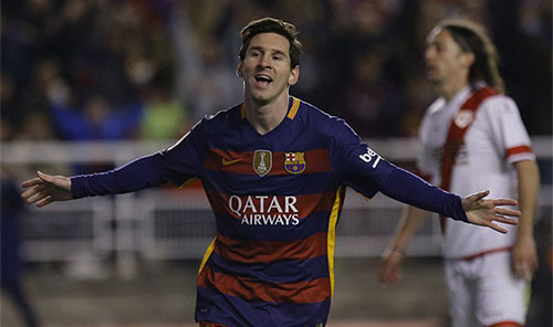 西甲梅西绝杀皇马图片,梅西巴萨首秀戴帽