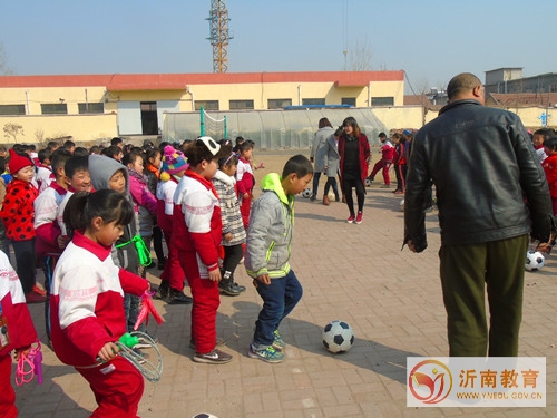 足球踢后卫的乐趣,足球课堂第一课