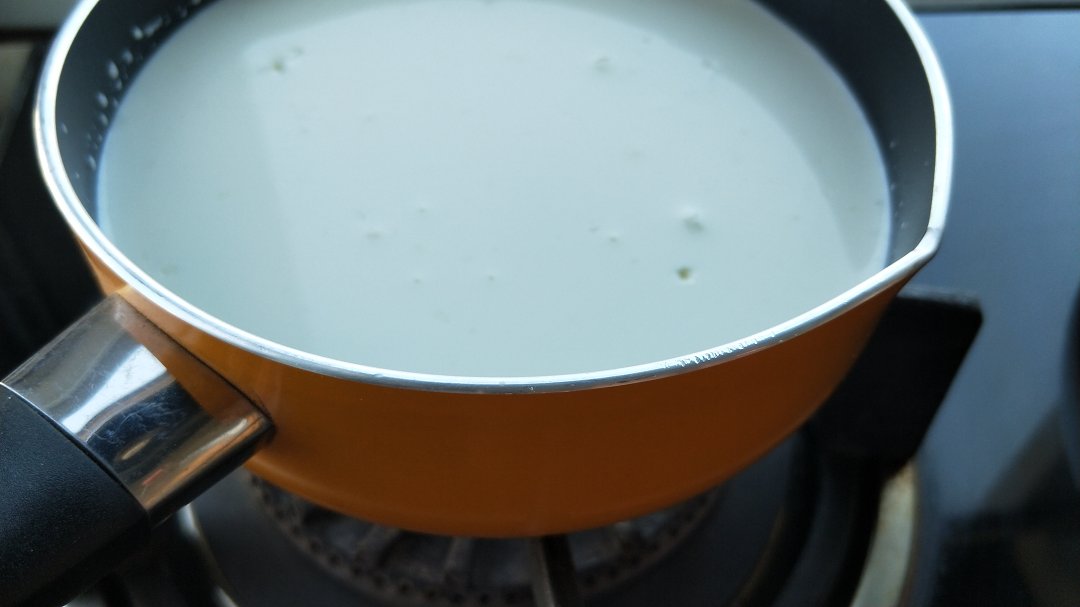 用鹌鹑蛋做迷你冰激凌蛋糕怎么做,低脂火龙果吐司冰激凌蛋糕做法