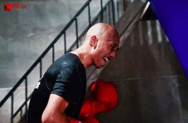 永不言弃交火,永不言弃拳击赛视频