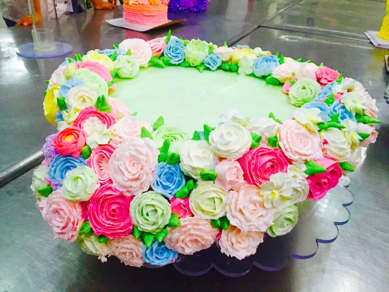 学习做蛋糕？哪里可以学西点？裱花新手看过来~全套的裱花嘴使用技巧打包好了，拿走不谢~