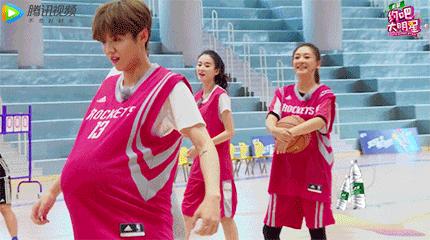 李晨体前变向晃倒马布里,李晨鹿晗乔欣应采儿跳舞