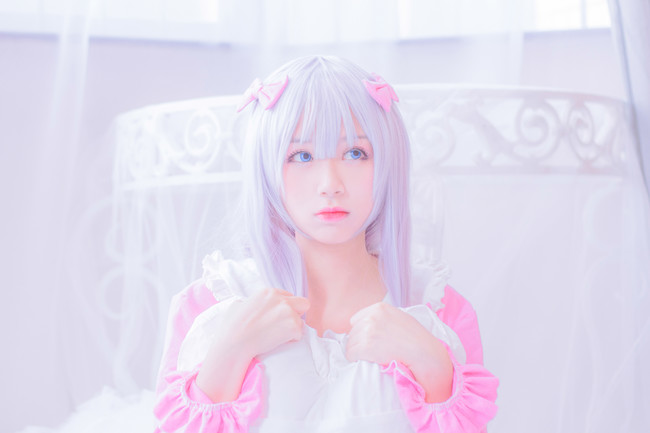 cos二次元少女漫画,双马尾动漫少女cos可爱