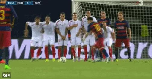 内马尔梅西大巴黎首粒进球,内马尔说梅西是球王