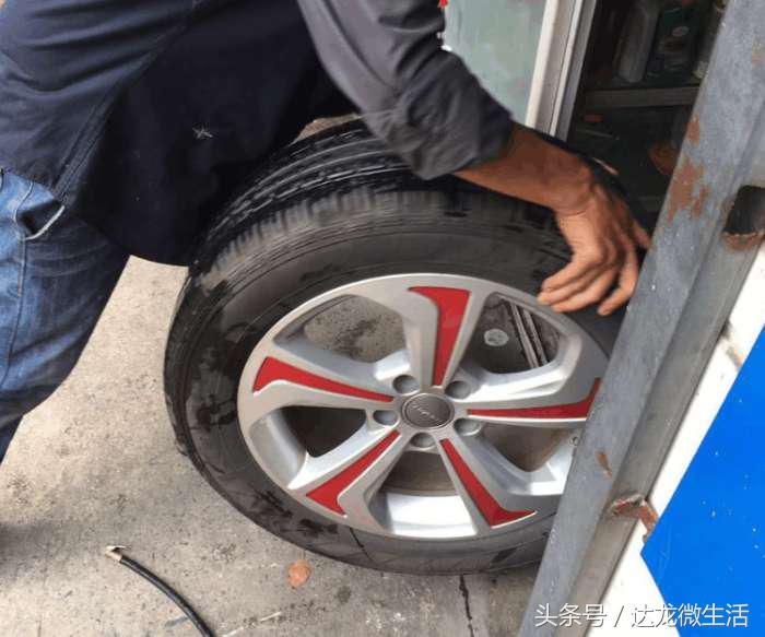 哈弗h2s补胎后怎样复位,哈弗h2轮胎什么情况下换