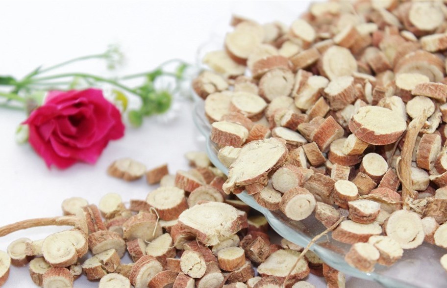 生孩子后脸色暗黄有斑怎么办,生孩子后长斑什么原因