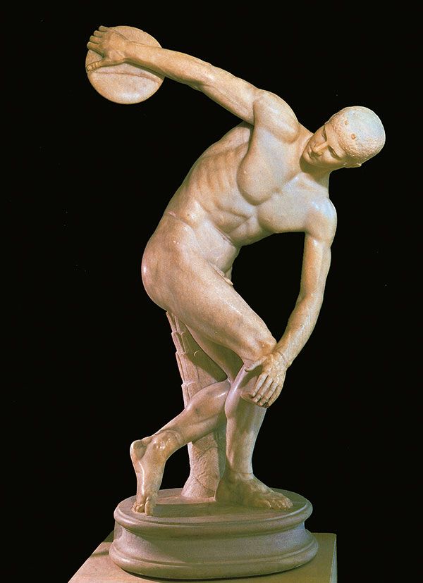 这些体坛风云人物看到自己的雕像都哭了，C罗不能更吃藕了！