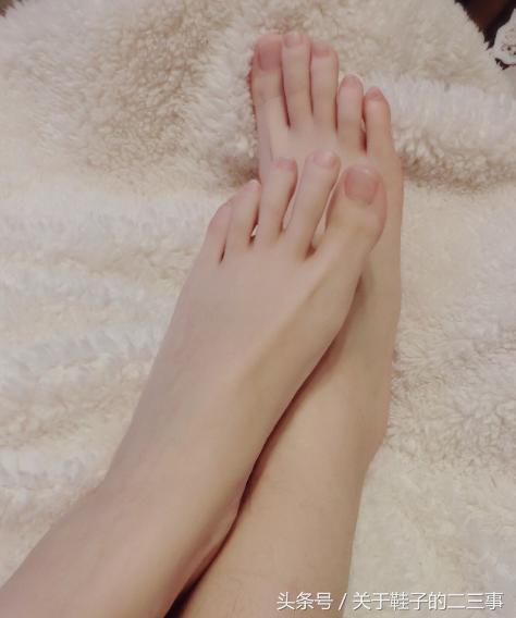 穿高跟鞋怎么保护脚趾头,高跟鞋防磨脚趾头方法