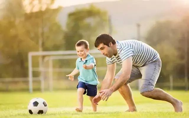 父母的教养决定孩子的未来,孩子的未来怎样决定