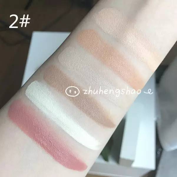 明星皮肤真的不长痘吗,脸上不长痘