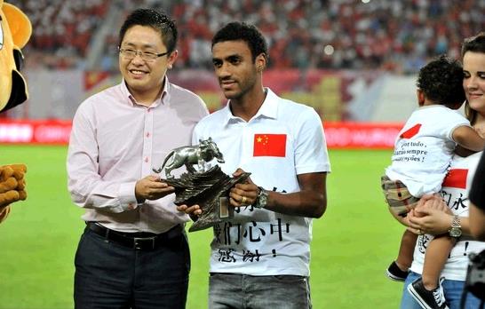 穆里奇梅州铁汉,广州队2024新援穆里奇