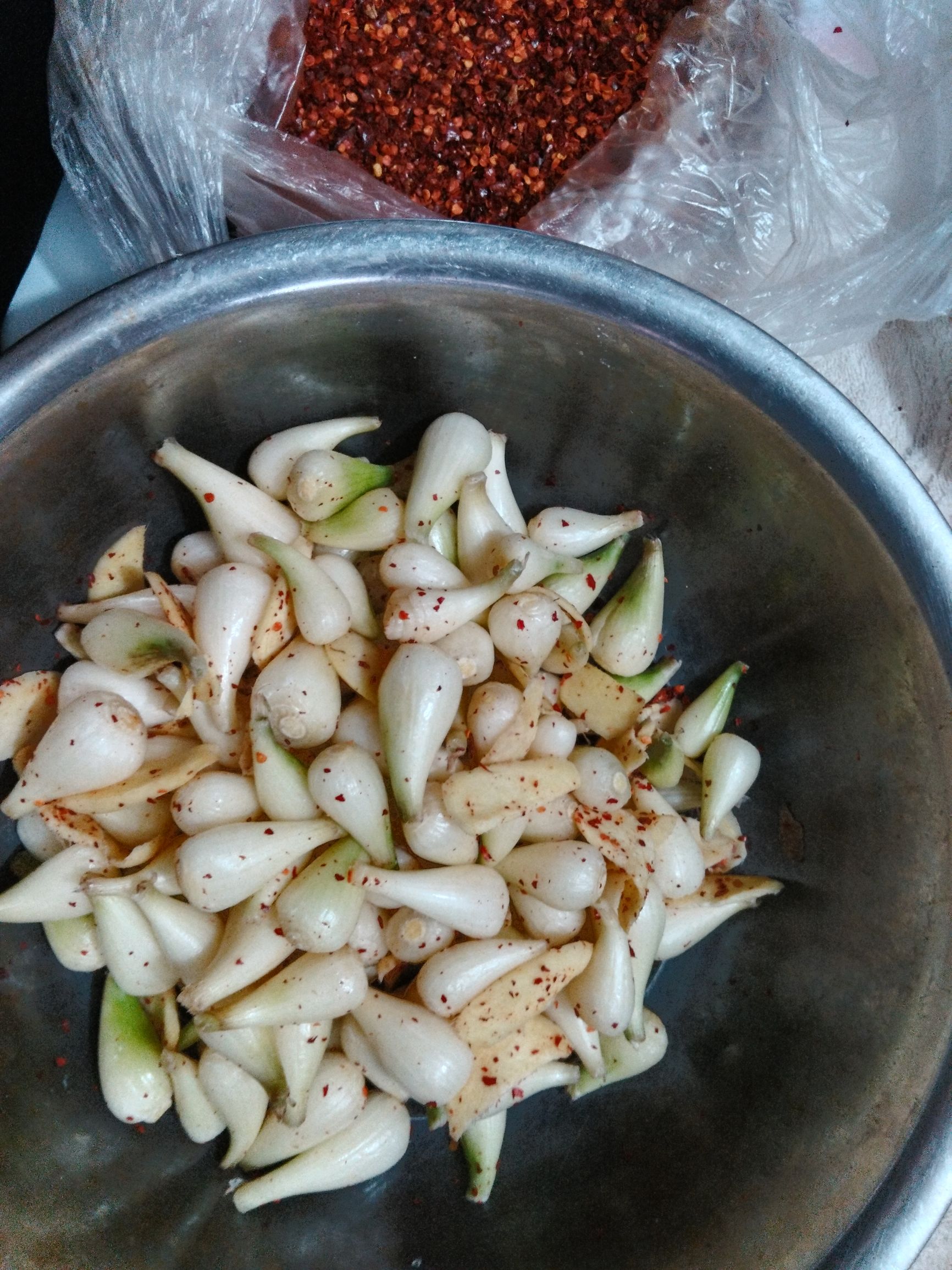 藠头的腌制方法最简单的,腌酸甜藠头的做法