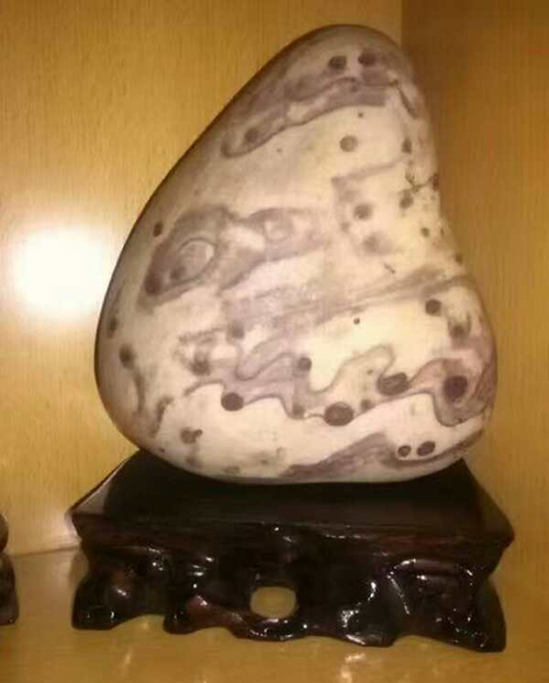 奇石圈藏品视频,奇石的摆放位置有什么讲究