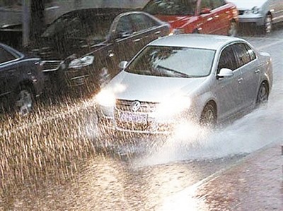 刹车盘有波纹怎么处理,刹车盘上有油如何处理