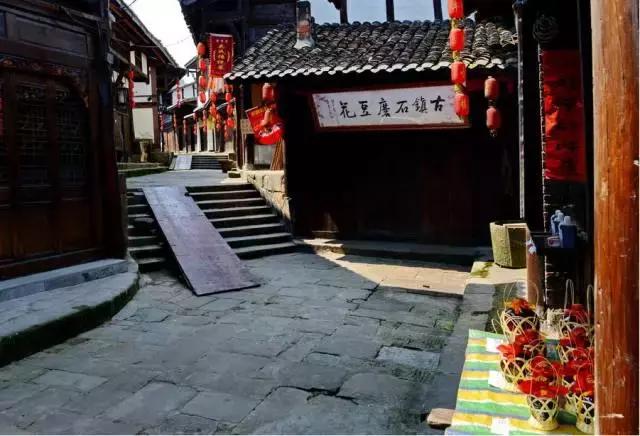 重庆不可错过的10个绝美古镇,重庆周边古镇旅游景点大全排名