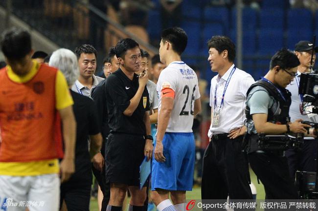 姜还是老的辣！36岁带刀后卫拯救亿利，他的进球让现场DJ都懵了！