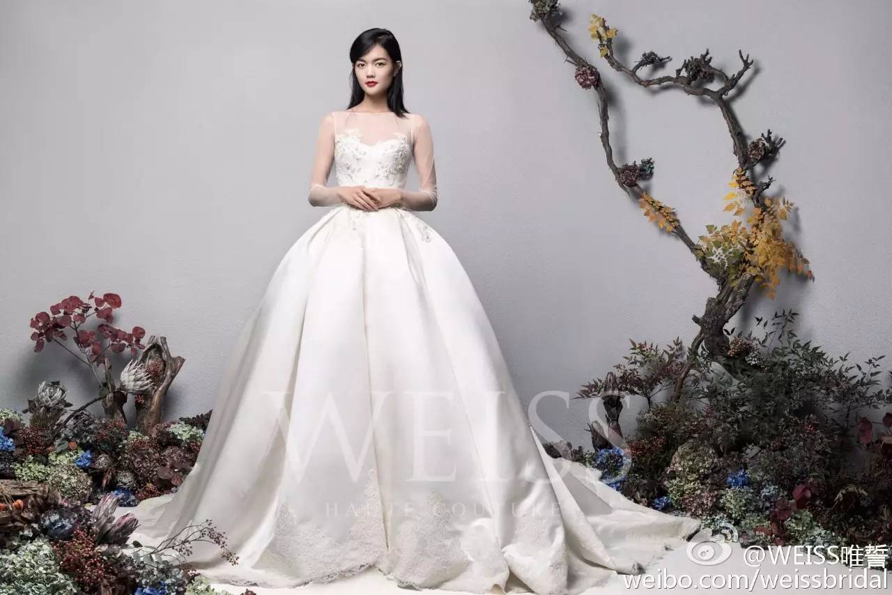 赵丽颖同款婚纱礼服,杨幂赵丽颖同款旗袍造型