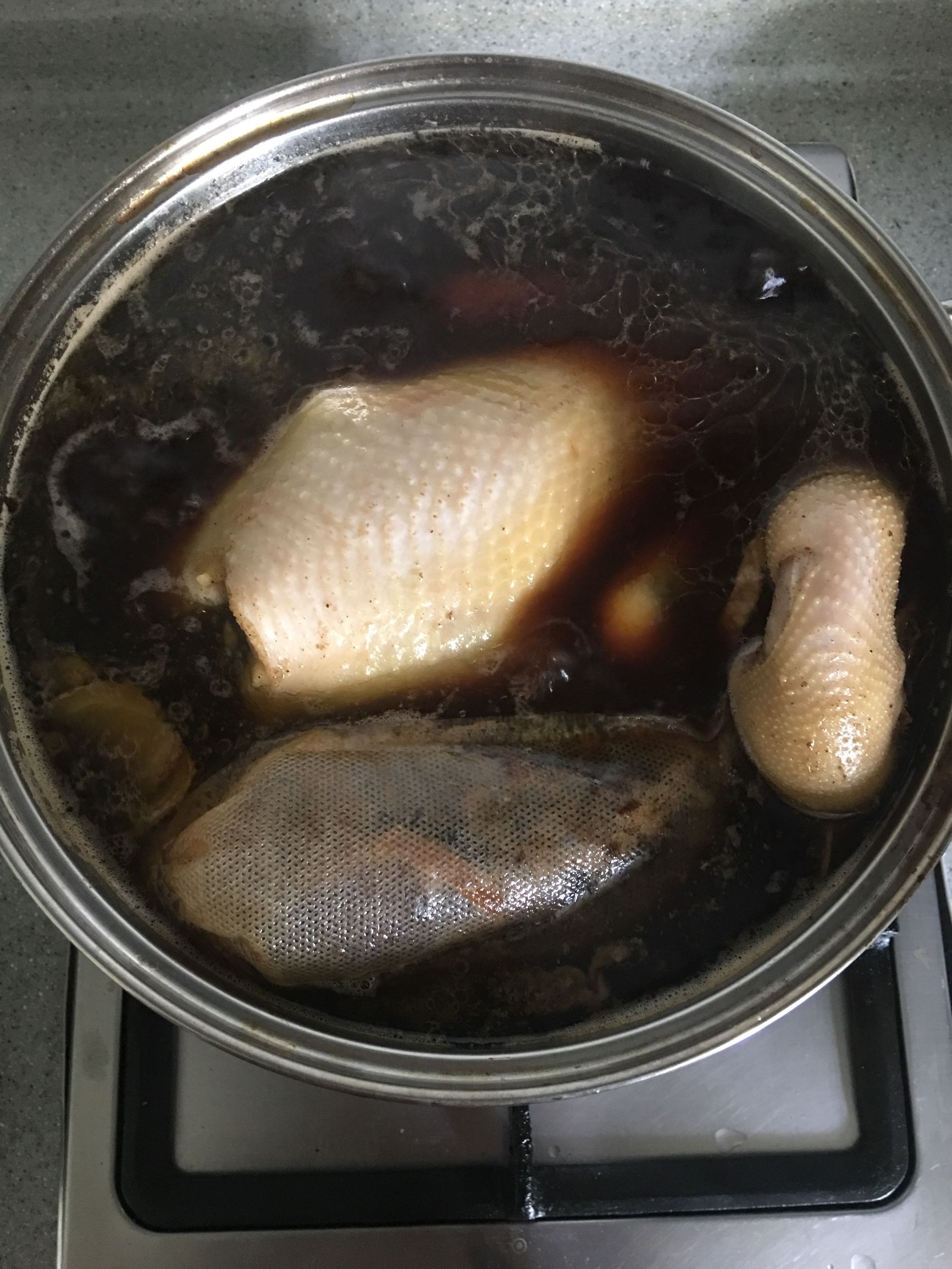 正宗东北熏烧鸡做法,东北老式熏鸡的制作方法