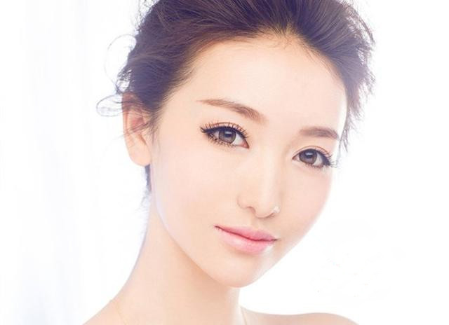 怎么祛额头痘痘简单方法,如何消除额头痘痘的小妙招