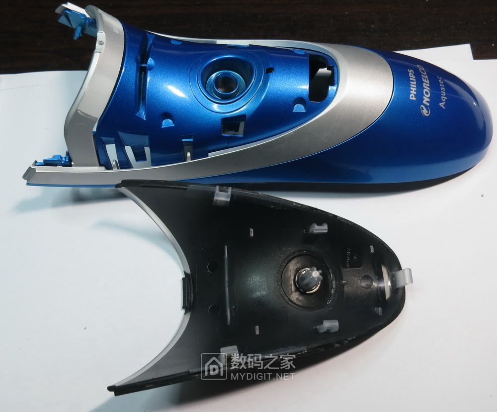 原来剃须的感觉如此美妙！飞利浦三头剃须刀不关机拆修