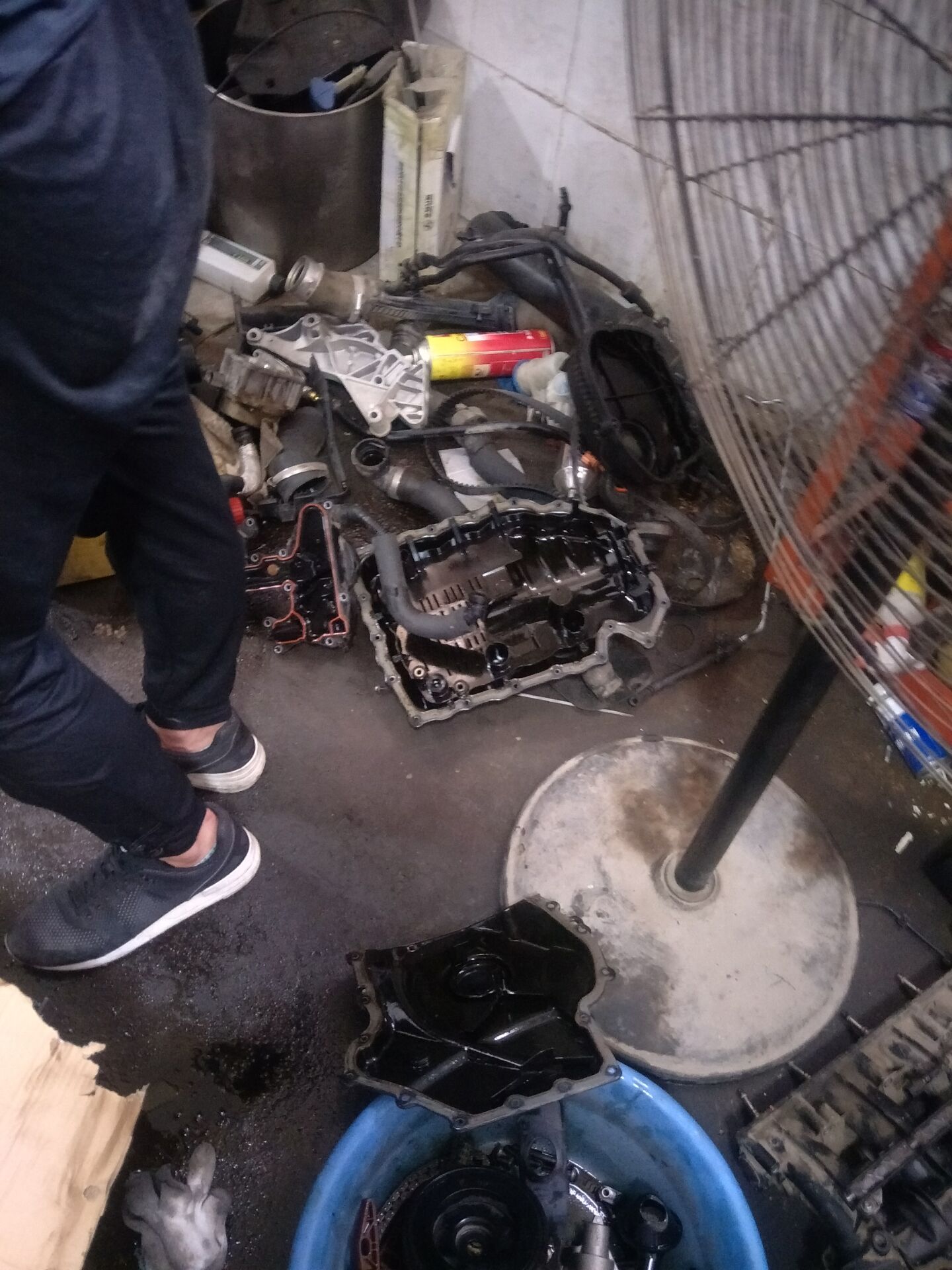 奥迪a6机油灯报警亮红灯,奥迪a6机油灯报警仪表调校