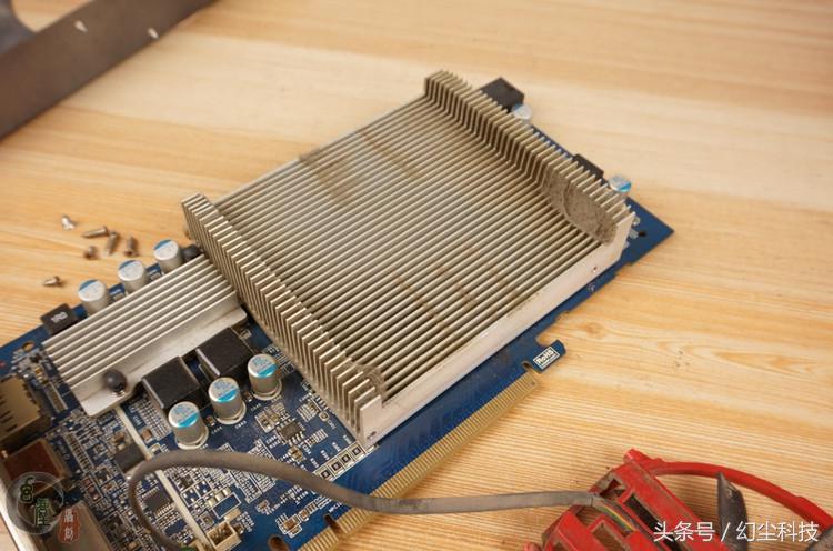 显卡灰尘太多怎么处理,二手显卡啸叫处理方法