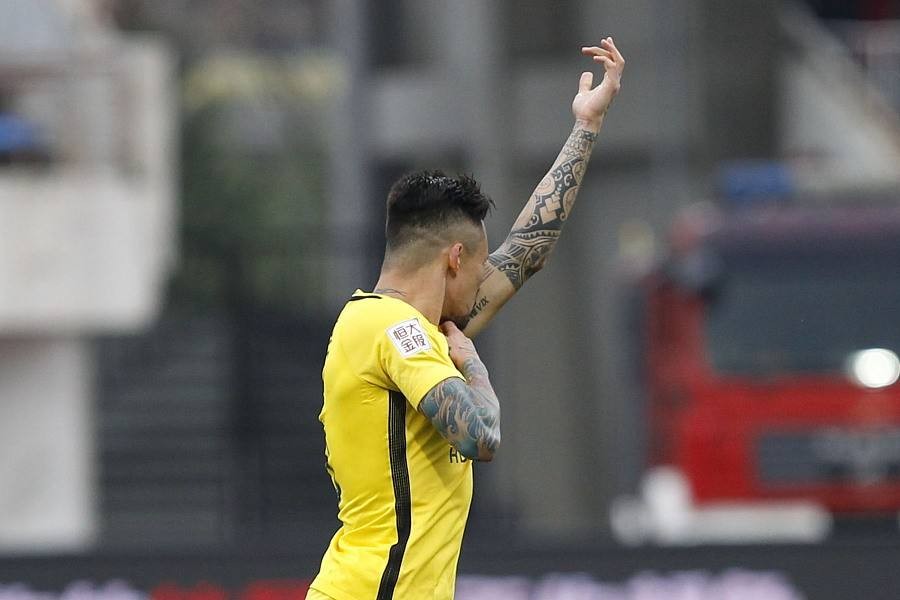 张琳芃恒大比赛视频,张琳芃百场赢了几场进了几个球