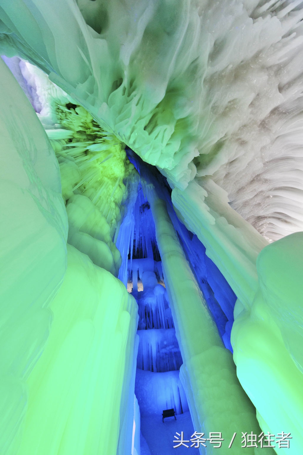 山西300万年的冰洞奇观,山西万年冰洞