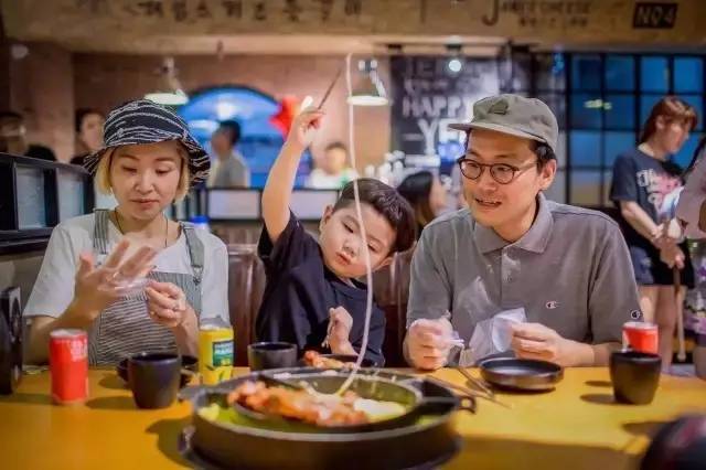 9大商圈100+餐厅5折狂欢！连high4天总有1家是你的菜