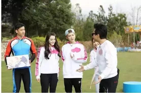 鹿晗迪丽热巴与鹿晗乔欣对比,鹿晗乔欣和鹿晗热巴