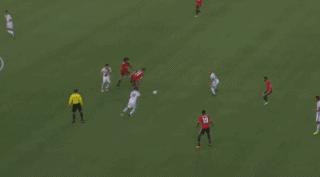 拉什福德18分钟双响，曼联首秀大胜银河！但穆帅要开吹风机了