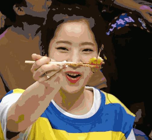 我在中午*鸡叫**，全公司的抢着要~