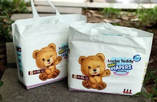 “妈妈，你说我最喜欢的洛克泰迪会一直陪着我吗？”