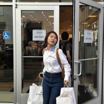 做代购的女孩是什么心态,做代购的女孩子不敢追