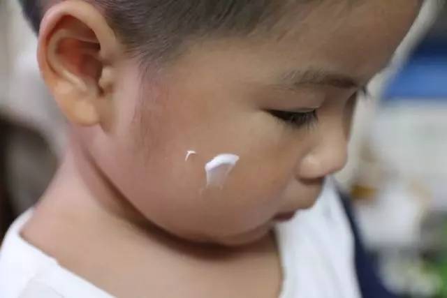 “妈妈，你说我最喜欢的洛克泰迪会一直陪着我吗？”