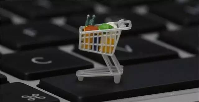 微商与社交电商有什么不同 (微商从卖爆品到卖社交的服务转型)