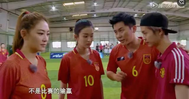 鹿晗约吧大明星,鹿晗关晓彤2017新年愿望