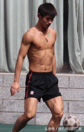 国乒男队年轻时候的照片,国乒男队中最帅的球员